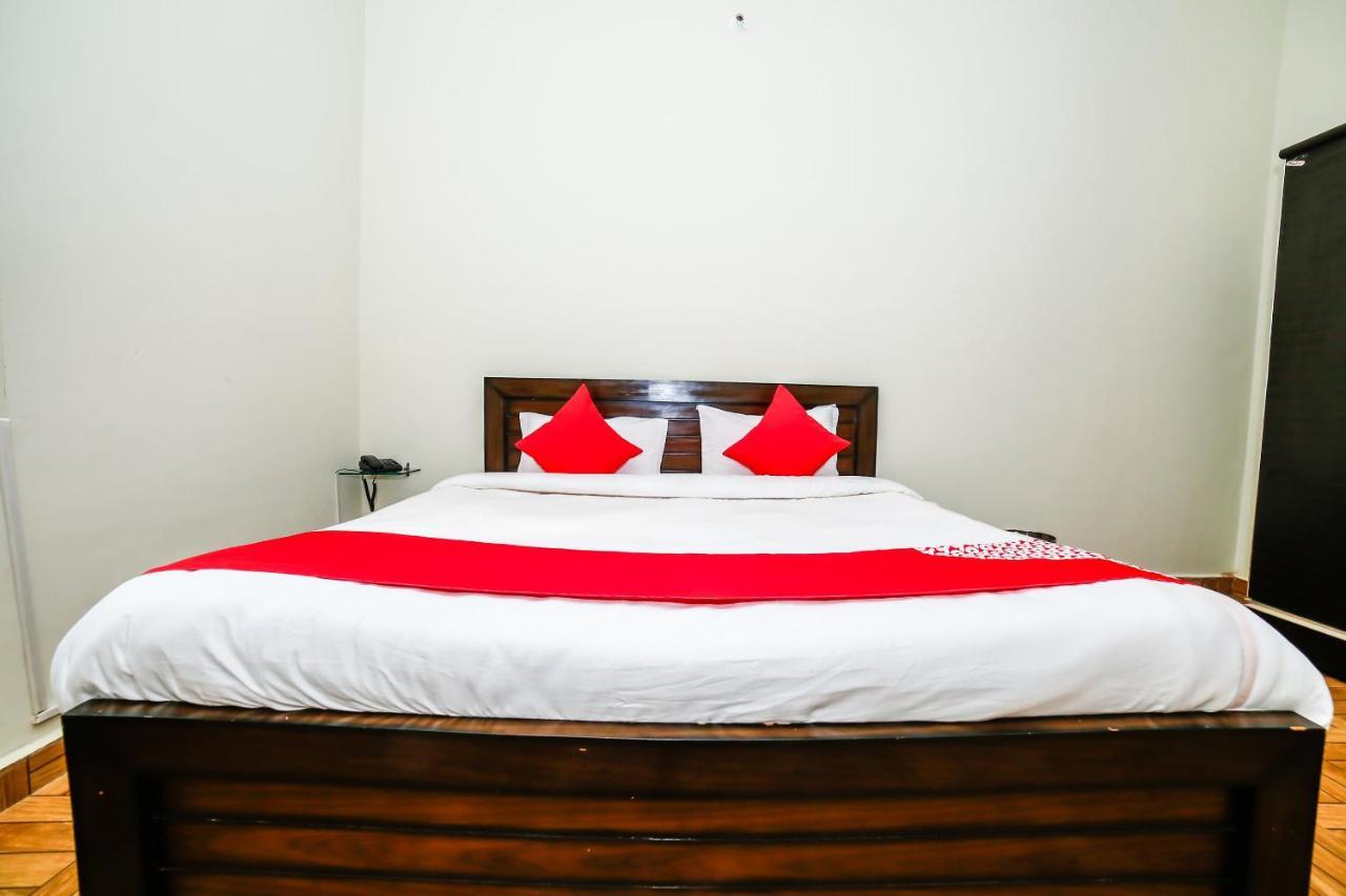 Oyo 23367 Farmsgreen Resort And Restaurant Orchha Bagian luar foto