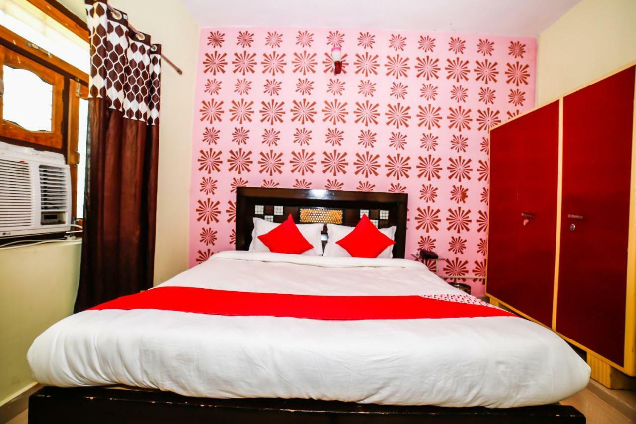 Oyo 23367 Farmsgreen Resort And Restaurant Orchha Bagian luar foto